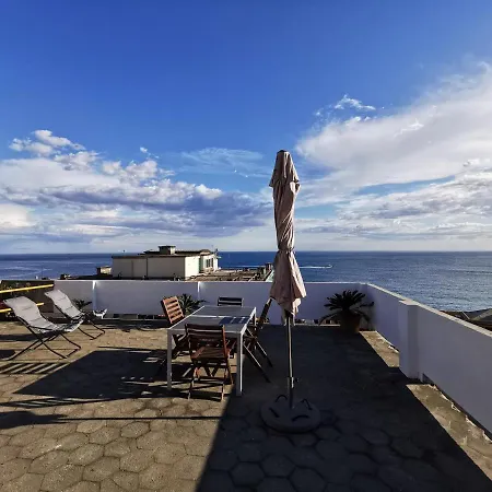 Blue Nest * ג'נובה